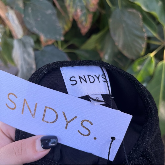 NWT SNDYS KENNY DRESS - BLACK! - Picture 5 of 8